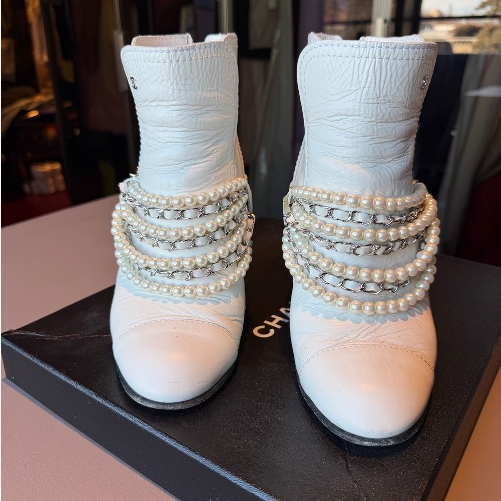 Chanel White Pearl-Chain Embellished Ankle Boots Size 39.5